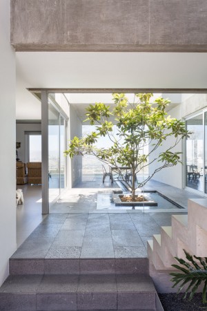 HD J89 house by T38 Studio