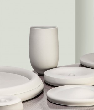 Haft Sin ceramics by Hozan Zangana