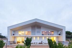 Herdade do Cebolal Winery by Ribeiro de Carvalho Arquitectos