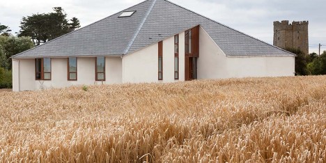 House at Kilmore by GKMP Architects