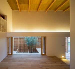 House in Nara by Keiichi Sugiyama
