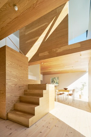 House in Yokkaichi by SYAP