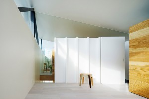House in Yokkaichi by SYAP