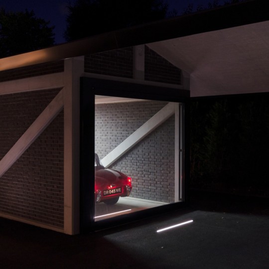 James Bond Garage by B29