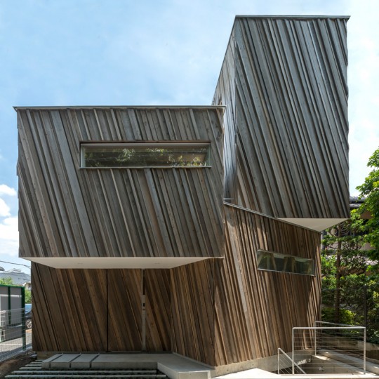 Kyodo House in Tokyo by Sandwich
