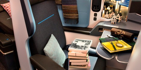 Hella Jongerius designs “homelike” cabin interiors for KLM’s Boeing 787 aircraft
