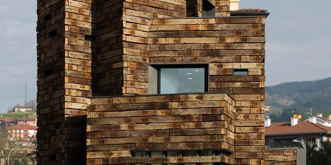 Library extension in Azkoitia by Estudio Beldarrain