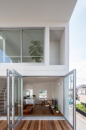 Little House Big Terrace by Takuro Yamamoto