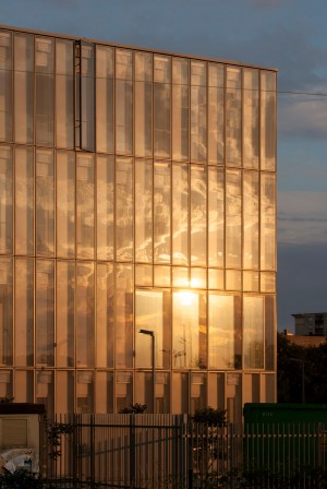 Office building by BVAU