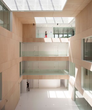 Office building by BVAU