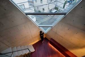 R · torso · C house in Tokyo by Atelier Tekuto