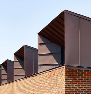 Ravens Way housing by Bell Phillips Architects