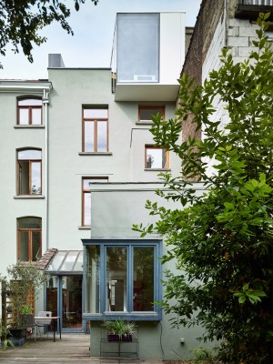 Apartments by Edouard Brunet and François Martens