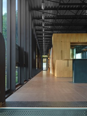 Shokan Residence by Jay Bargmann