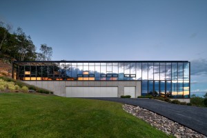 Shokan Residence by Jay Bargmann