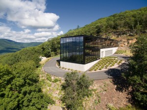 Shokan Residence by Jay Bargmann