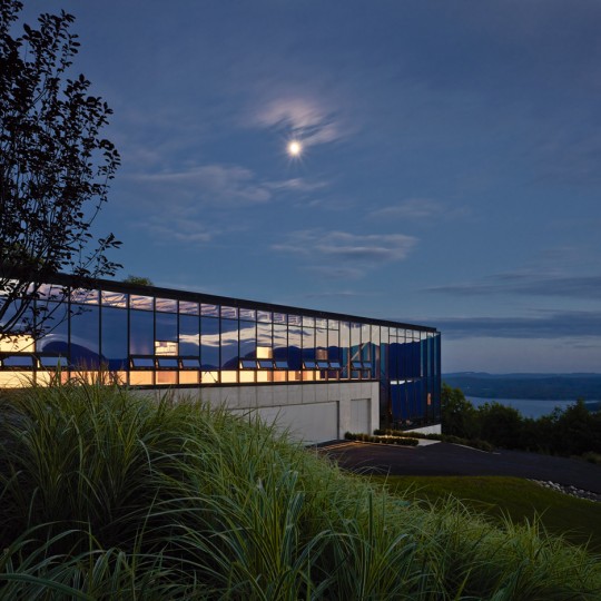 Shokan Residence by Jay Bargmann