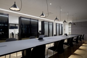 Mirrored office interiors by Nendo