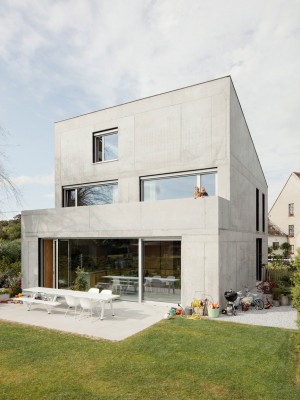 TDH House by ISM Architecten