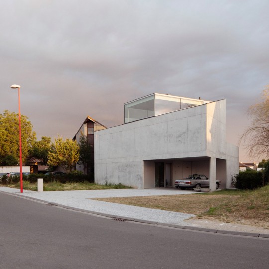 TDH House by ISM Architecten