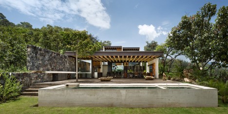 Toucan House by Taller Hector Barroso