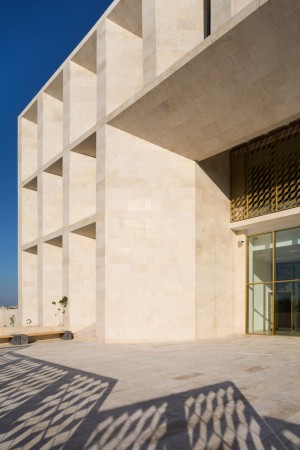 Toulkarem Courthouse by AAU Anastas