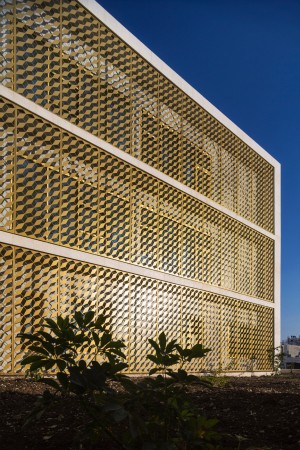 Toulkarem Courthouse by AAU Anastas