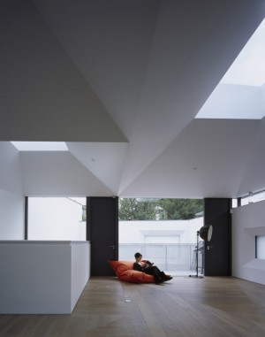 Vault House by vPPR Architects