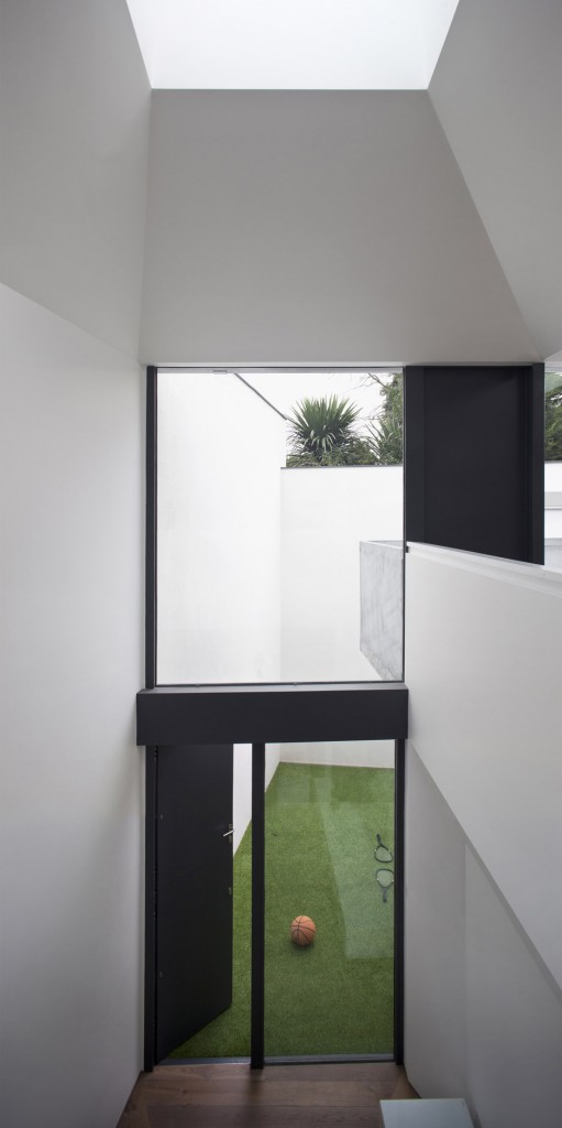 Vault House by vPPR Architects