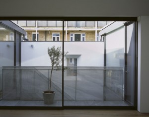 Vault House by vPPR Architects
