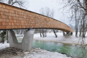 Wooden footbridge by DANS architects