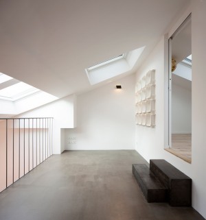 Apartment in Porte de Vincennes by Cairos Architecture