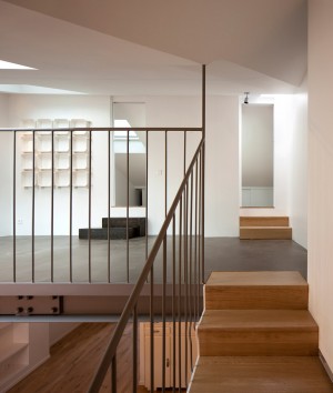 Apartment in Porte de Vincennes by Cairos Architecture