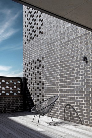 Ari Apartments by Ola Studio