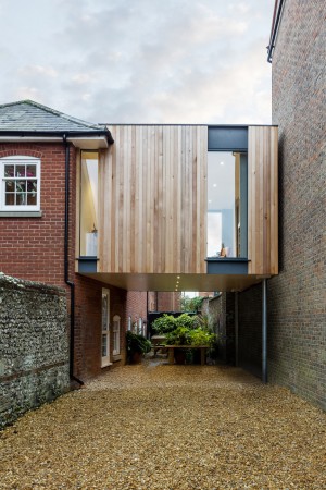 Austen house extension by Adam Knibb Architects