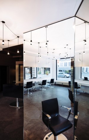 Barbershop Seefeldstrasse by Wülser Bechtel Architekten