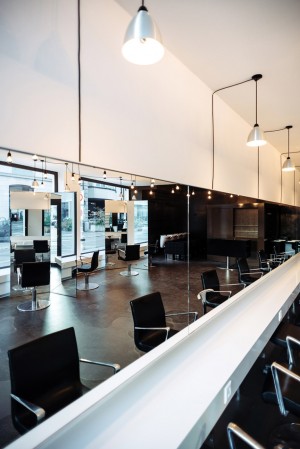 Barbershop Seefeldstrasse by Wülser Bechtel Architekten