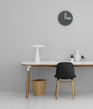 Bold wall clock by Jonas Wagell