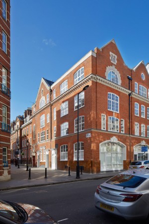 Broad Court by Emrys Architects