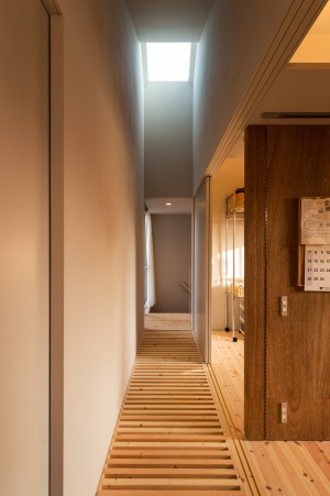 Cardigan Cardigan by Takeru Shoji Architects
