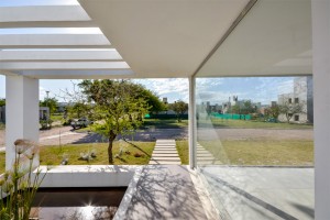 Casa Belavista by Agustín Lozada