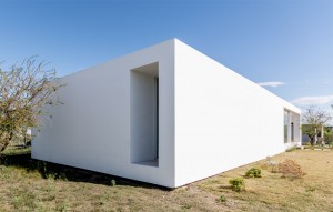 Casa Belavista by Agustín Lozada