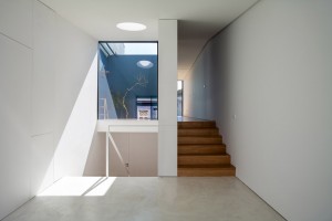 Casa Bonjardim by Atka Arquitectos