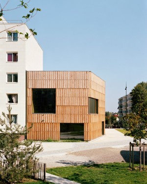 Centre Socio Culturel Christian Marin by Guillaume Ramillien Architecture