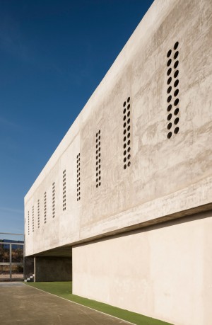 Cerrillo school by Elisa Valero