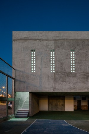 Cerrillo school by Elisa Valero