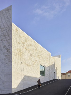 Cour et Jardin by Fernandez & Serres