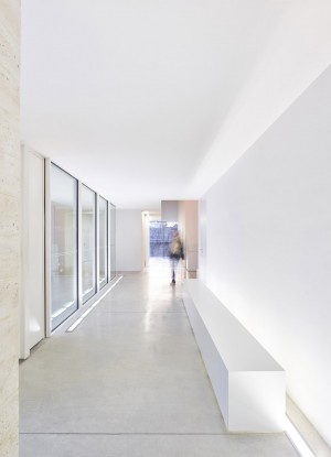 Cour et Jardin by Fernandez & Serres