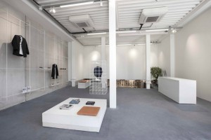 ETQ Store Amsterdam by Studio Jos van Dijk