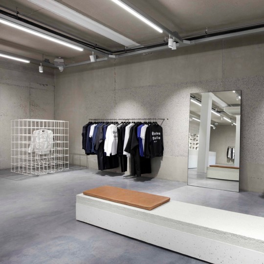 ETQ Store Amsterdam by Studio Jos van Dijk